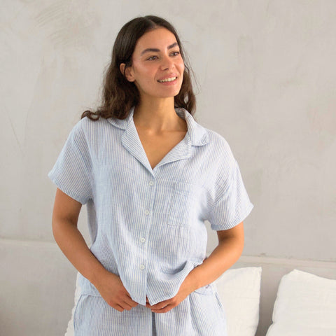 BRISA | Pyjama Set aus Shirt und Shorts