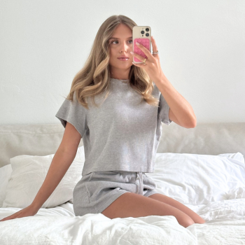SIERRA | Lounge Set aus Boxy Shirt und Shorts